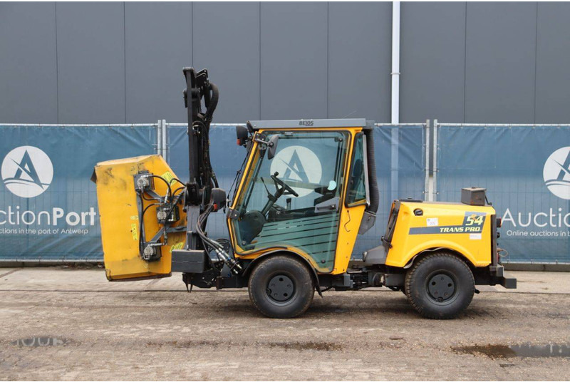 Belos Trans Pro 54 - Măturătoare stradală: Foto 2 Belos Trans Pro 54 - Măturătoare stradală: Foto 2