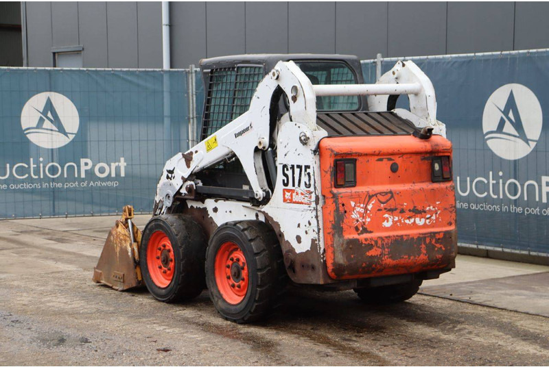 Bobcat S175 - Încărcător frontal pe pneuri: Foto 4 Bobcat S175 - Încărcător frontal pe pneuri: Foto 4