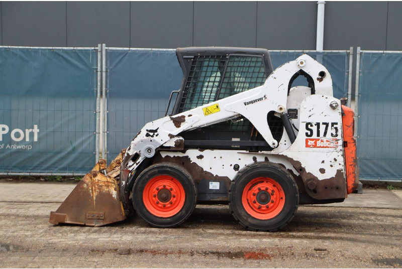 Bobcat S175 - Încărcător frontal pe pneuri: Foto 2 Bobcat S175 - Încărcător frontal pe pneuri: Foto 2