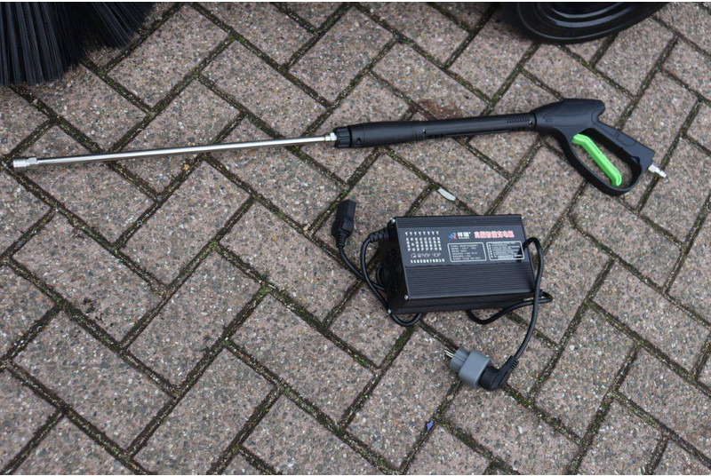 Măturătoare stradală nou D19: Foto 14 Măturătoare stradală nou D19: Foto 14