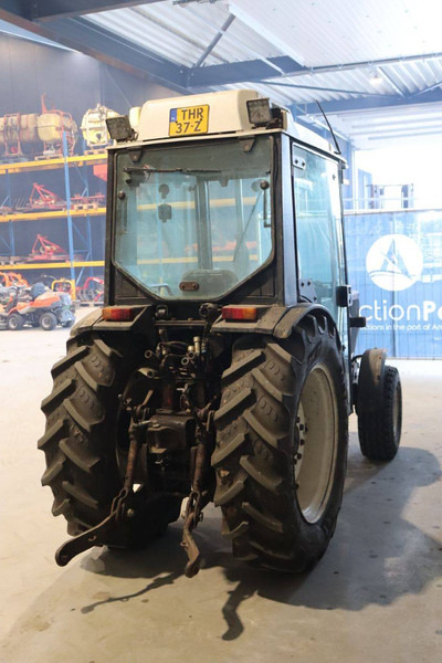 Fiat 70-86V - Tractor agricol: Foto 5 Fiat 70-86V - Tractor agricol: Foto 5