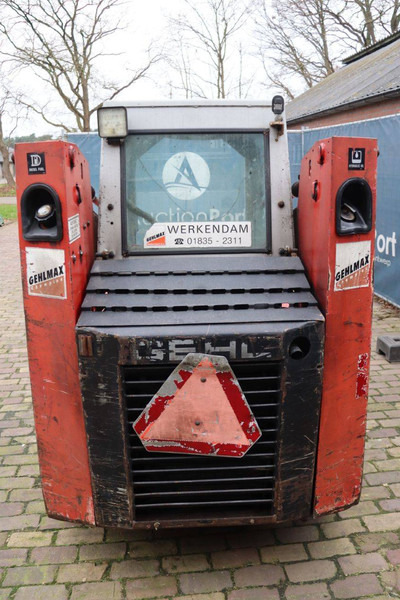 Gehl 3610 - Încărcător frontal pe pneuri: Foto 5 Gehl 3610 - Încărcător frontal pe pneuri: Foto 5