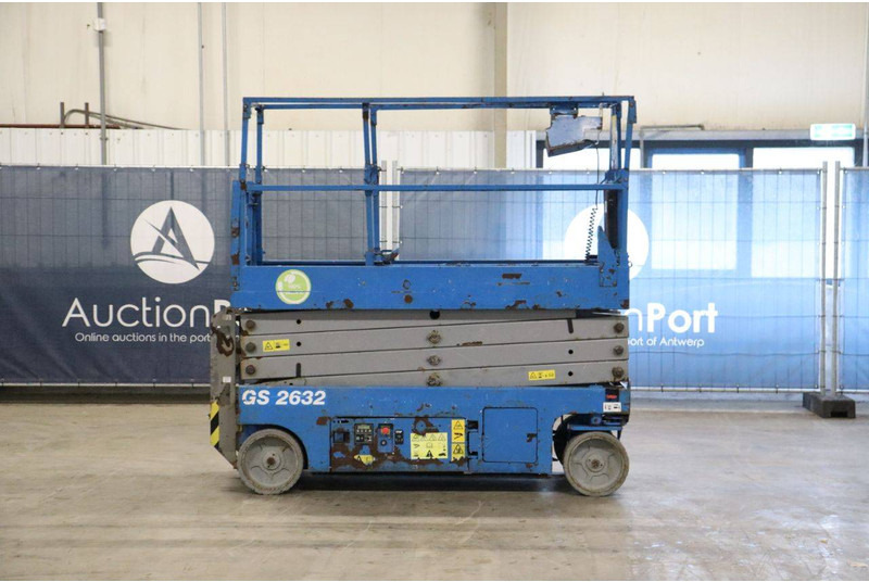 Genie GS-2632 - Platforma foarfeca: Foto 2 Genie GS-2632 - Platforma foarfeca: Foto 2