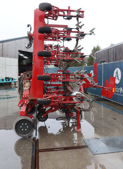 Horsch Transformer 6 VF - Maşină agricole pentru semanat: Foto 4 Horsch Transformer 6 VF - Maşină agricole pentru semanat: Foto 4