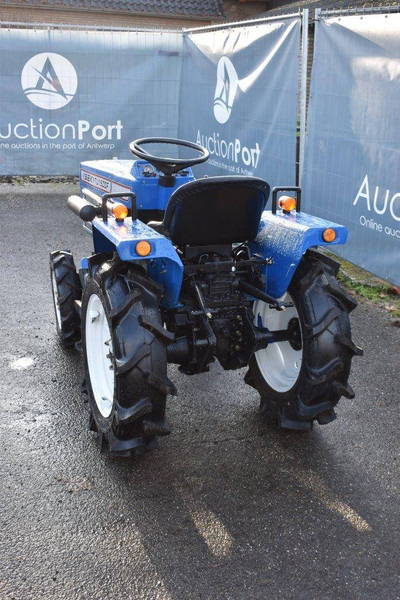 Iseki TU1500F - Tractor agricol: Foto 4 Iseki TU1500F - Tractor agricol: Foto 4