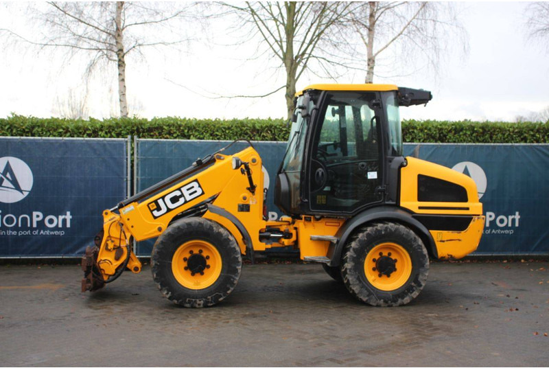 JCB TM220 - Încărcător frontal pe pneuri: Foto 2 JCB TM220 - Încărcător frontal pe pneuri: Foto 2