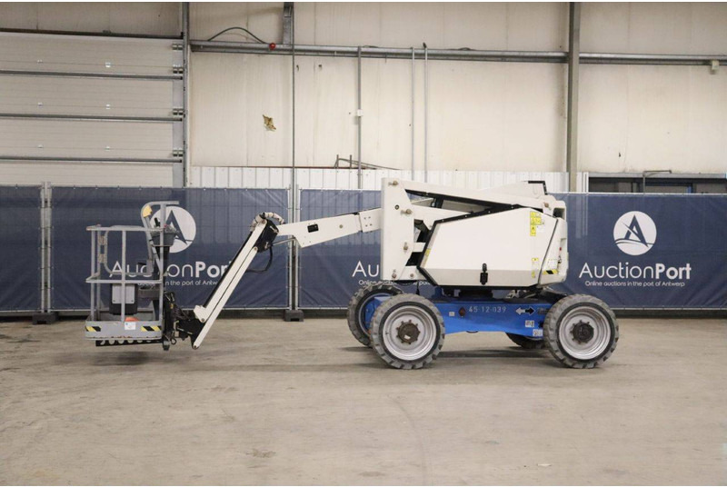 JLG H340AJ 4 WD - Nacela articulata: Foto 1 JLG H340AJ 4 WD - Nacela articulata: Foto 1