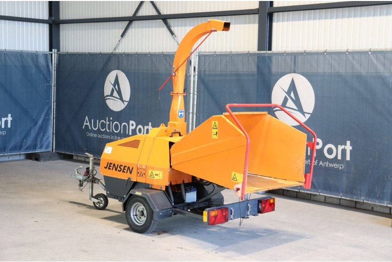 Jensen - Tocător de lemne: Foto 3 Jensen - Tocător de lemne: Foto 3