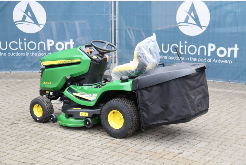 John Deere X350R - Maşină de tuns iarba: Foto 3 John Deere X350R - Maşină de tuns iarba: Foto 3