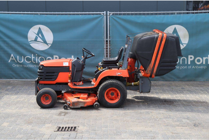 Kubota BX2200D - Maşină de tuns iarba: Foto 2 Kubota BX2200D - Maşină de tuns iarba: Foto 2