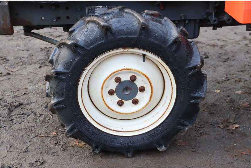 Tractor agricol Kubota GT19: Foto 13