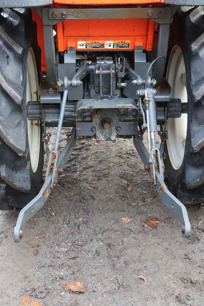 Tractor agricol Kubota GT19: Foto 16