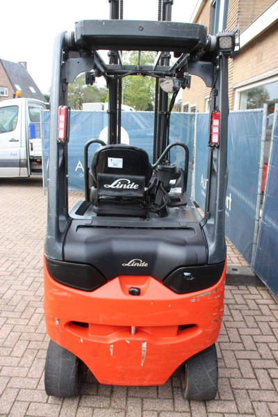 Linde E30RHL-01/600 - Electrostivuitor: Foto 4 Linde E30RHL-01/600 - Electrostivuitor: Foto 4