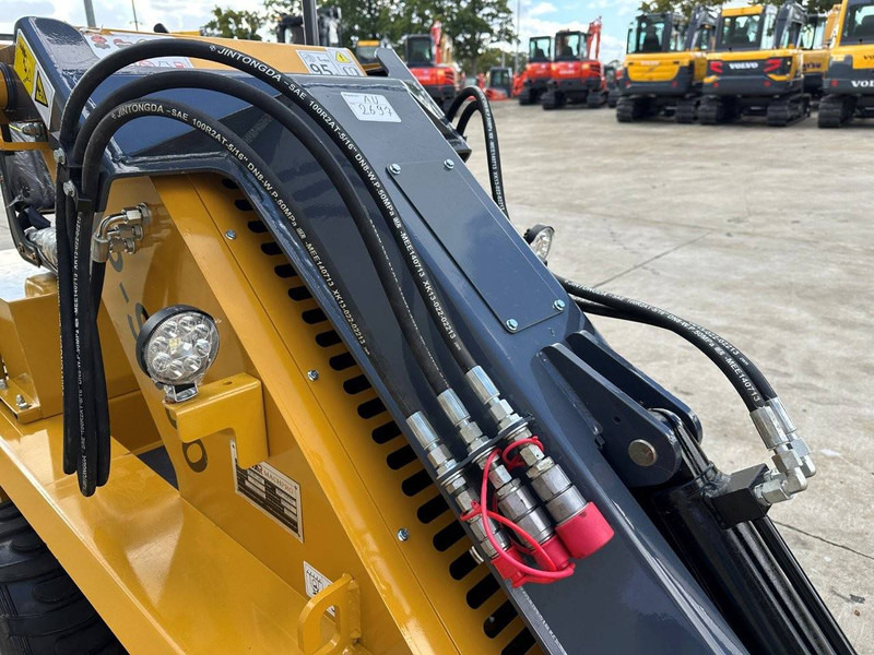 Încărcător frontal pe pneuri nou Machpro MP-S800: Foto 14 Încărcător frontal pe pneuri nou Machpro MP-S800: Foto 14