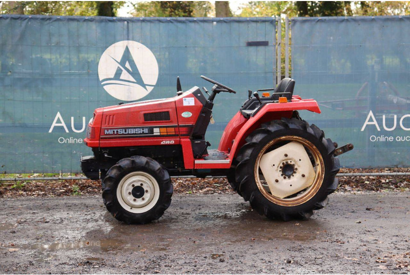 Mitsubishi MT20D - Tractor agricol: Foto 1 Mitsubishi MT20D - Tractor agricol: Foto 1