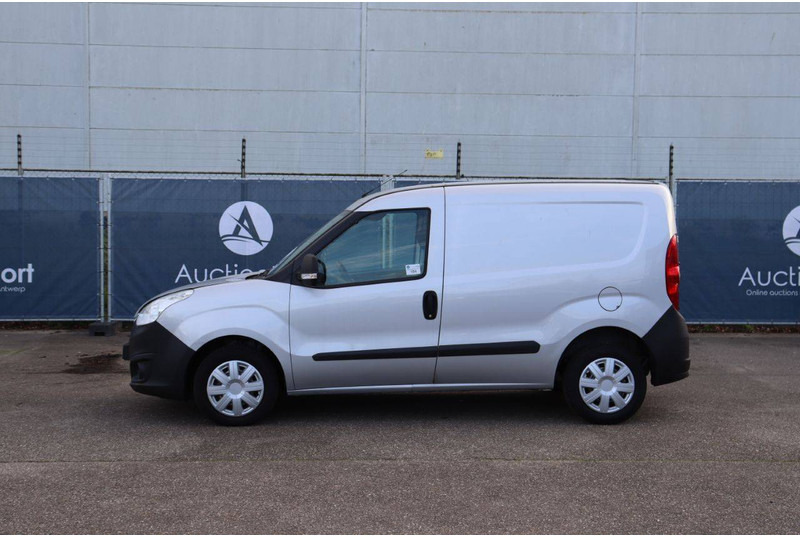 Opel Combo - Dubă: Foto 2 Opel Combo - Dubă: Foto 2