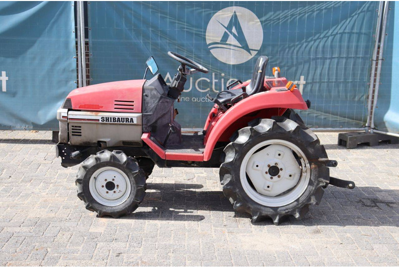 Shibaura STIGER 65F - Tractor agricol: Foto 2 Shibaura STIGER 65F - Tractor agricol: Foto 2