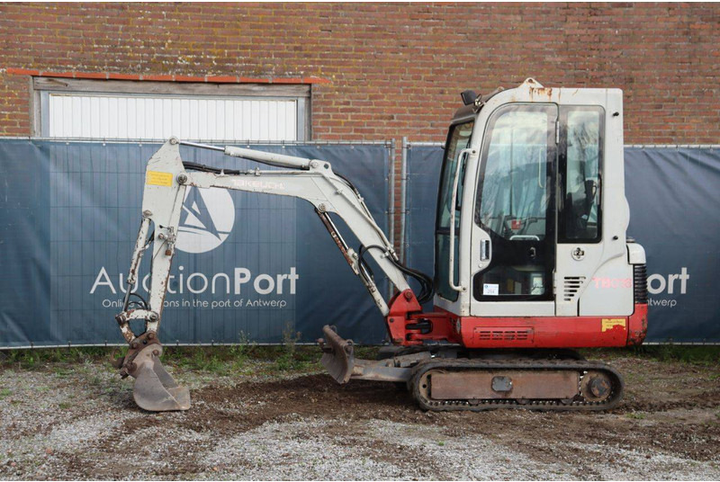 Takeuchi TB016 - Excavator pe şenile: Foto 1 Takeuchi TB016 - Excavator pe şenile: Foto 1
