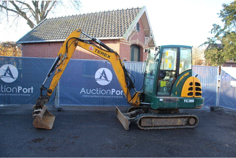Terex TC35 - Excavator pe şenile: Foto 1 Terex TC35 - Excavator pe şenile: Foto 1