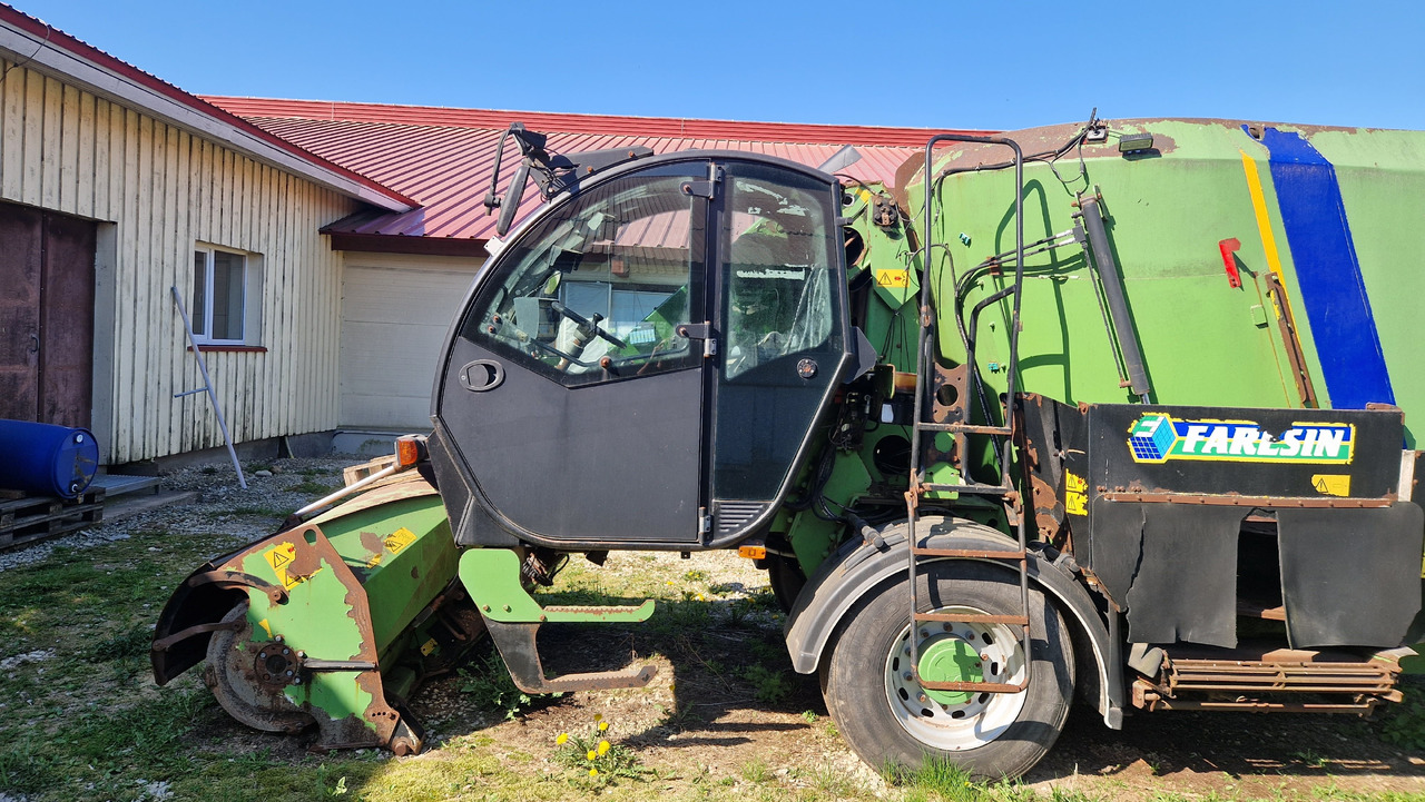 FARESIN Ecomode 2200 - Remorcă distribuit furaje: Foto 5 FARESIN Ecomode 2200 - Remorcă distribuit furaje: Foto 5