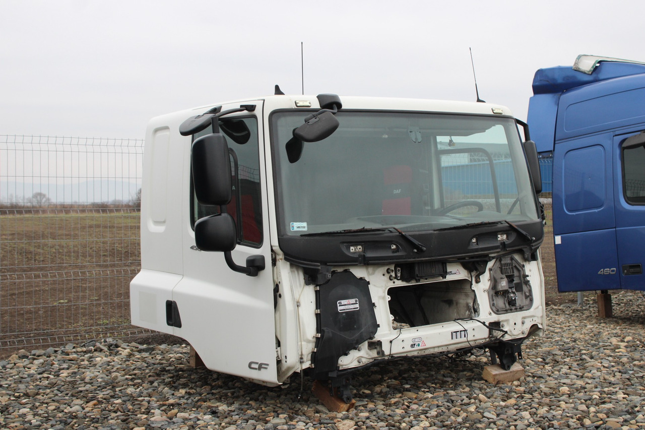 CABINA DAF CF SLEEPER L2H1 - Cabină pentru Camion: Foto 3 CABINA DAF CF SLEEPER L2H1 - Cabină pentru Camion: Foto 3