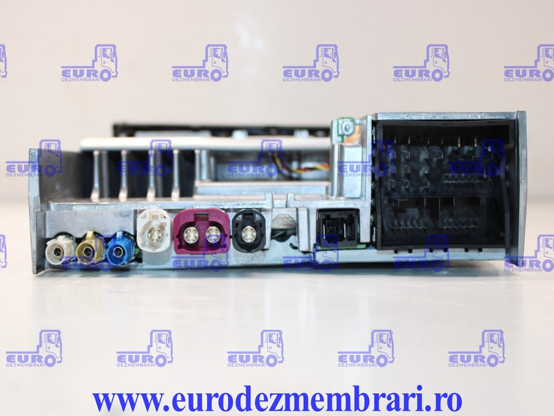 CALCULATOR UNITATE MULTIMEDIA MMTA3 MAN TGX TG3 81.28100.6085 - Calculator de bord pentru Camion: Foto 2 CALCULATOR UNITATE MULTIMEDIA MMTA3 MAN TGX TG3 81.28100.6085 - Calculator de bord pentru Camion: Foto 2