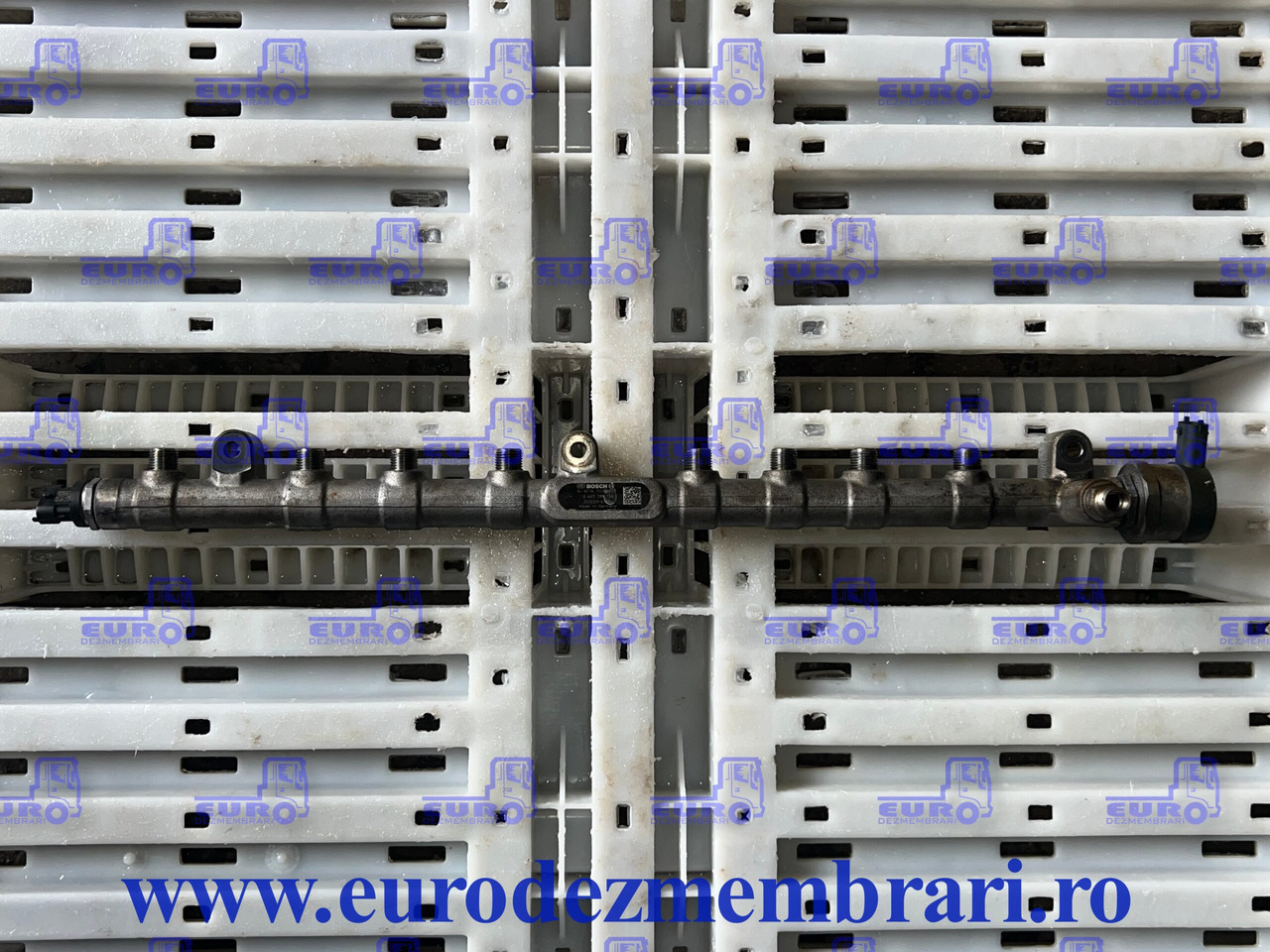 RAMPA INALTA PRESIUNE MAN TGX D3876 51.10311.6109, 0445226136 - Sistem de alimentare combustibil pentru Camion: Foto 1 RAMPA INALTA PRESIUNE MAN TGX D3876 51.10311.6109, 0445226136 - Sistem de alimentare combustibil pentru Camion: Foto 1