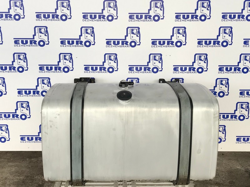 REZERVOR COMBUSTIBIL MAN TGX L=135CM l=72CM H=72CM 81.12201.6685 - Rezervor combustibil pentru Camion: Foto 1 REZERVOR COMBUSTIBIL MAN TGX L=135CM l=72CM H=72CM 81.12201.6685 - Rezervor combustibil pentru Camion: Foto 1