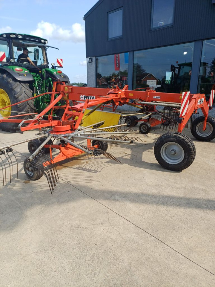 Fella TS800 - Maşină de întors fânul: Foto 3 Fella TS800 - Maşină de întors fânul: Foto 3