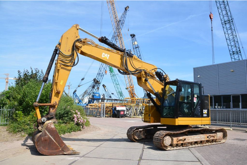Cat 325 FL CR - Excavator pe şenile: Foto 2 Cat 325 FL CR - Excavator pe şenile: Foto 2