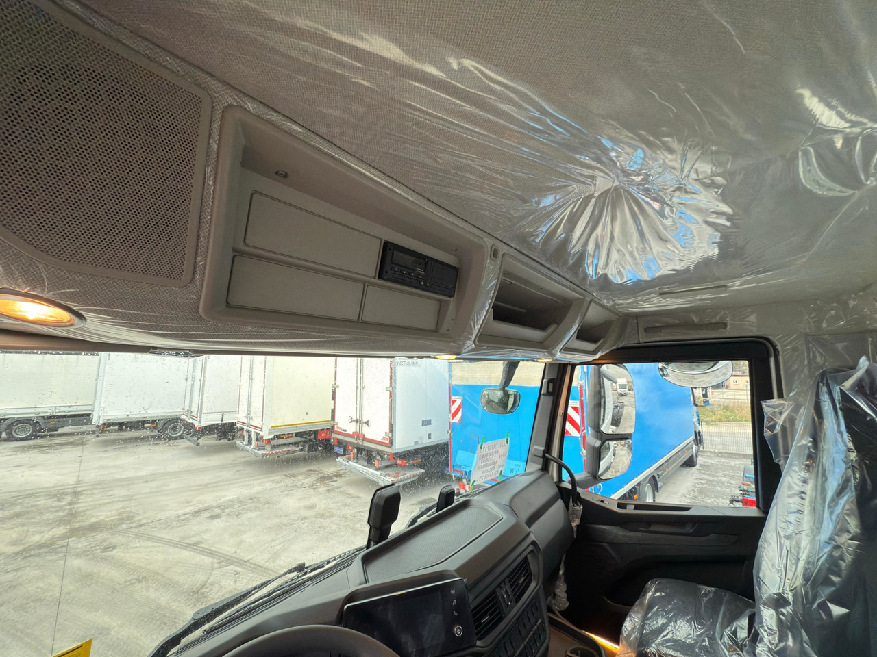 IVECO AD280X46 YPS ON X-Way E6 (Chassis) în leasing IVECO AD280X46 YPS ON X-Way E6 (Chassis): Foto 8 IVECO AD280X46 YPS ON X-Way E6 (Chassis) în leasing IVECO AD280X46 YPS ON X-Way E6 (Chassis): Foto 8