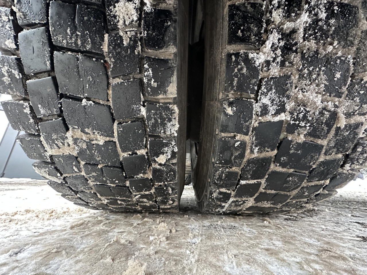 SCANIA R 450 A4x2LB - Cap tractor: Foto 2 SCANIA R 450 A4x2LB - Cap tractor: Foto 2