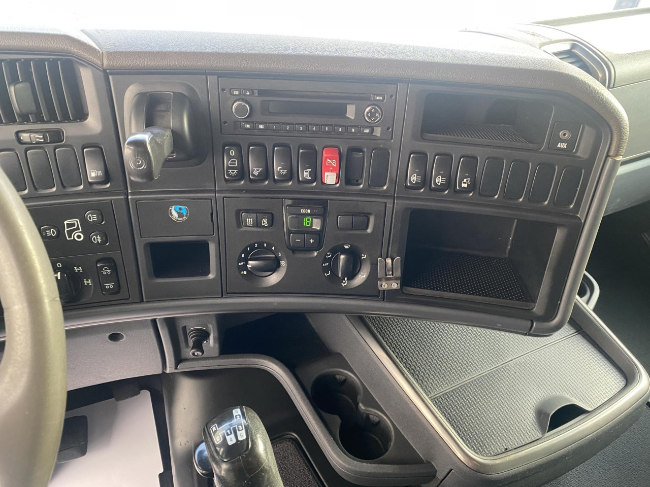 SCANIA R 440 CB6x4HSA - Camion şasiu: Foto 3 SCANIA R 440 CB6x4HSA - Camion şasiu: Foto 3