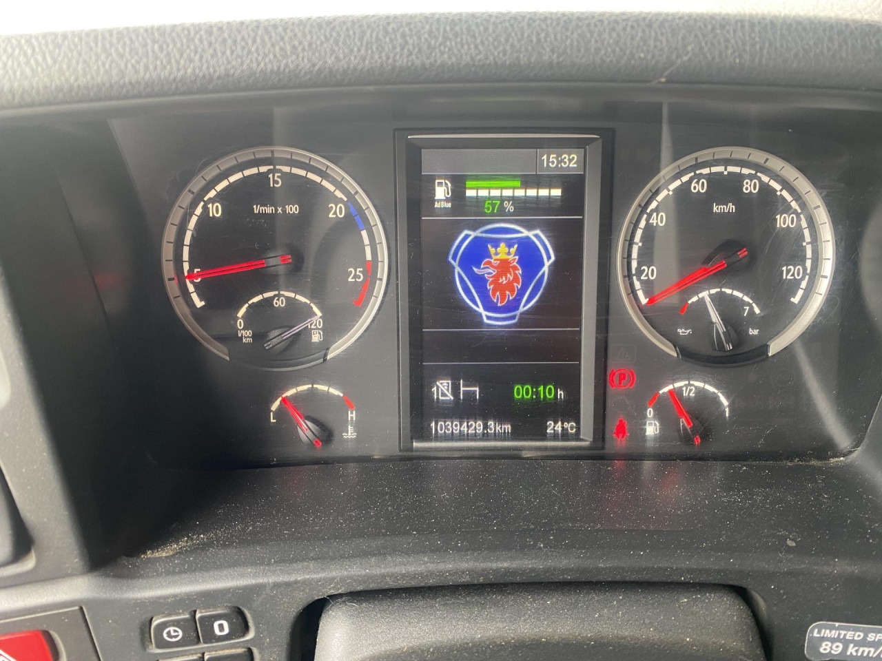 SCANIA R 450 CB6x4HHA - Camion şasiu: Foto 2 SCANIA R 450 CB6x4HHA - Camion şasiu: Foto 2