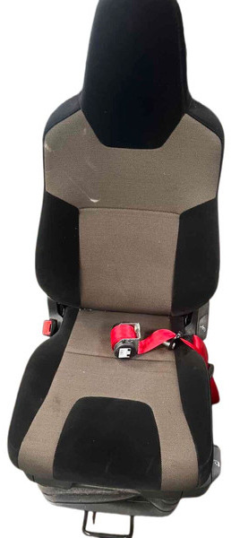 MAN TGX - Scaun: Foto 3 MAN TGX - Scaun: Foto 3