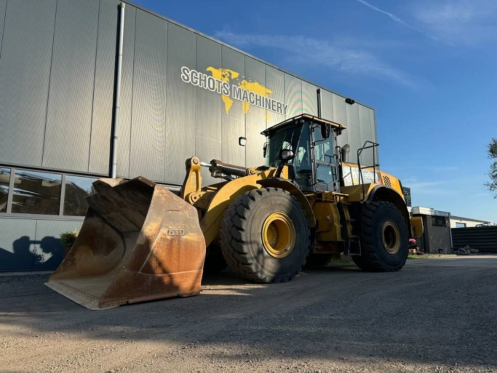 CAT 966 M - Încărcător frontal pe pneuri: Foto 4 CAT 966 M - Încărcător frontal pe pneuri: Foto 4