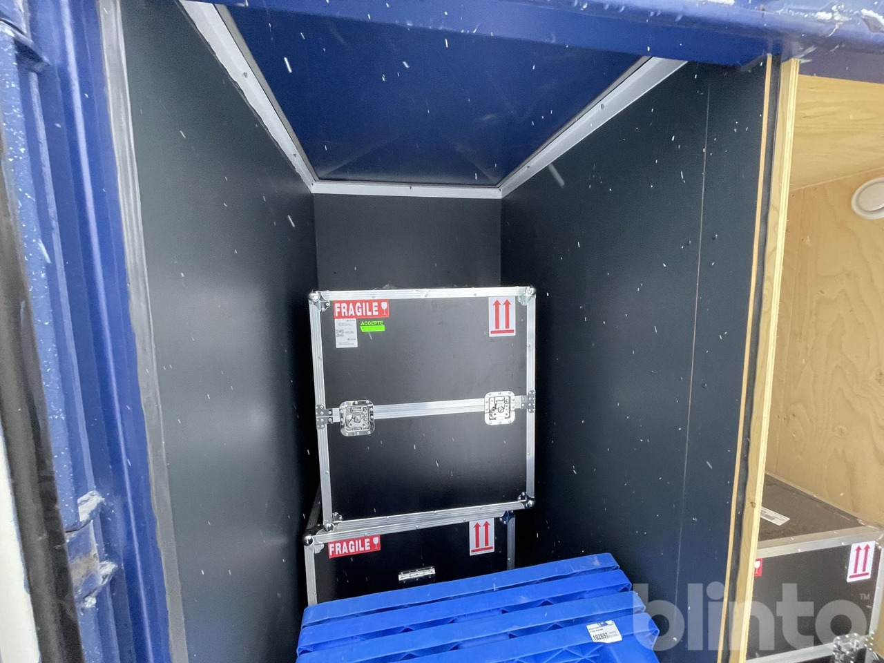 10 fot med dörr som har låskista - Container maritim: Foto 5 10 fot med dörr som har låskista - Container maritim: Foto 5