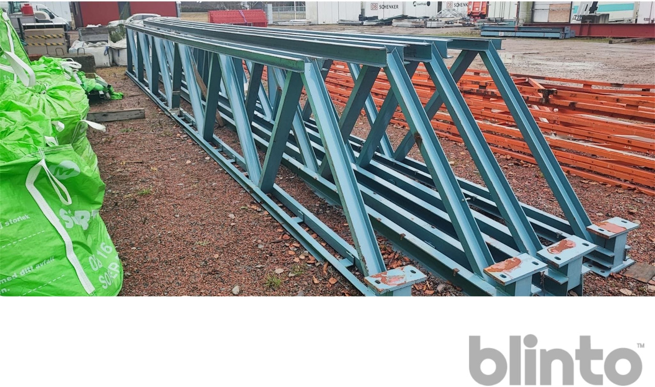 320kvm - Echipamente de constructii: Foto 2 320kvm - Echipamente de constructii: Foto 2