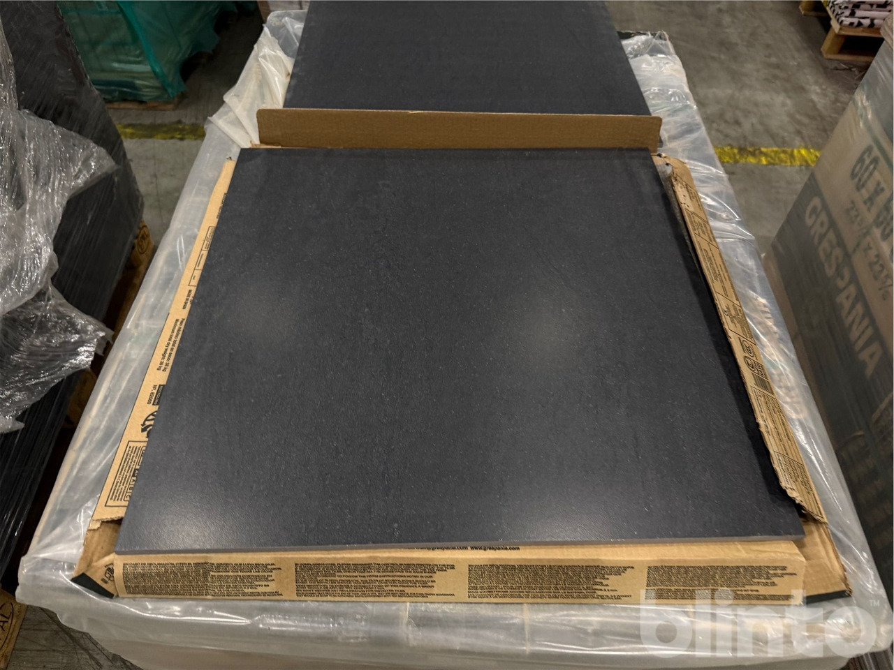 598 m2 - 600x600x8 mm - Echipamente de constructii: Foto 1 598 m2 - 600x600x8 mm - Echipamente de constructii: Foto 1