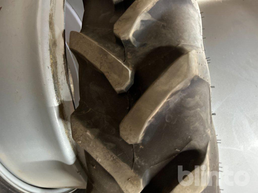 Alliance 270/95 R36 - Roată completă: Foto 5 Alliance 270/95 R36 - Roată completă: Foto 5