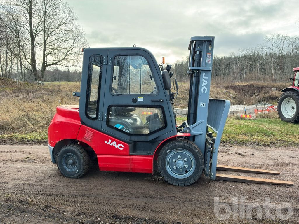 JAC J35 - Motostivuitor: Foto 4 JAC J35 - Motostivuitor: Foto 4