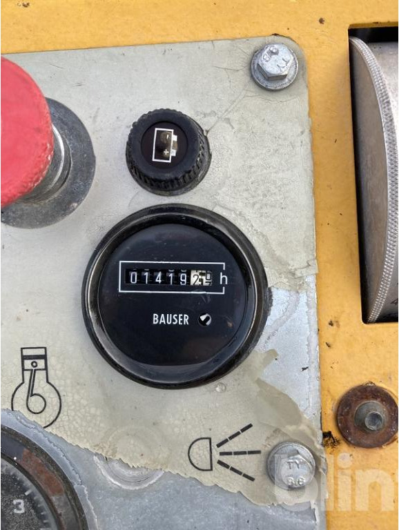 LISSMAC FS33DT (2005) - Echipamente de constructii: Foto 5 LISSMAC FS33DT (2005) - Echipamente de constructii: Foto 5