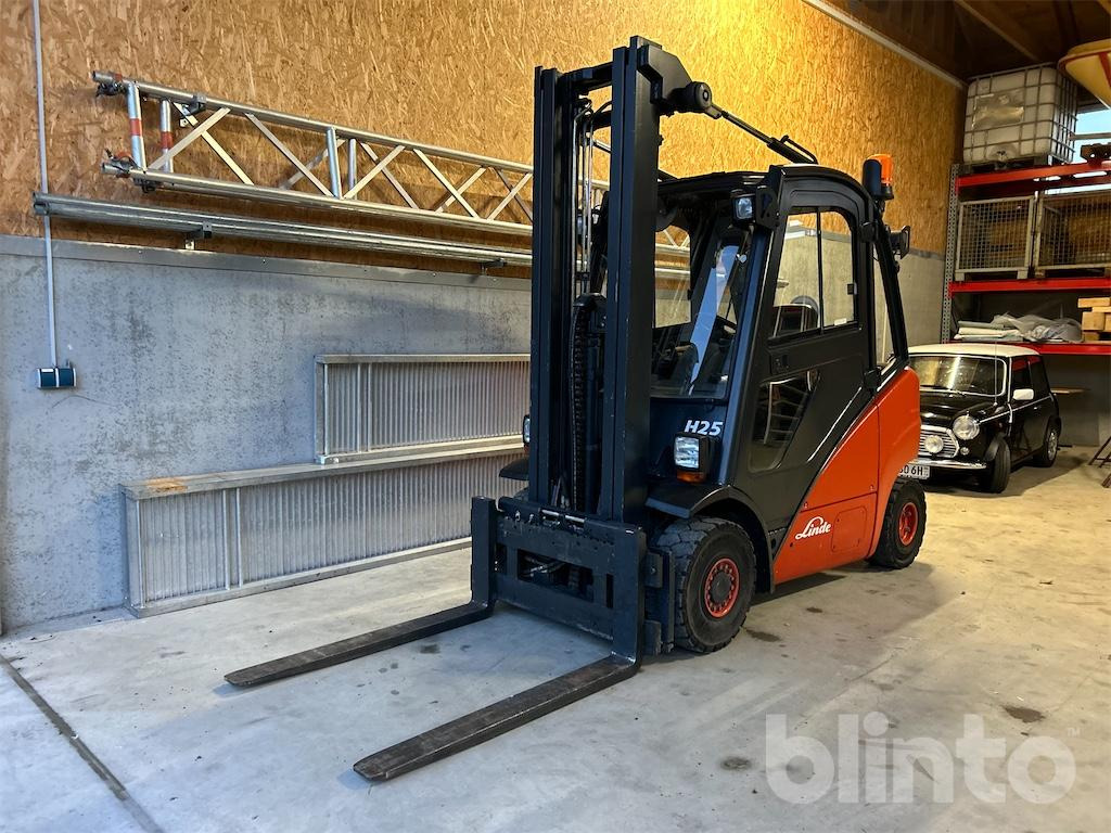 Linde H25 D - Motostivuitor: Foto 1 Linde H25 D - Motostivuitor: Foto 1
