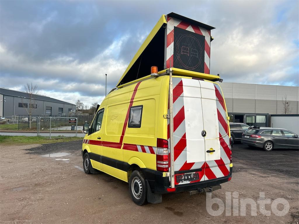 Mercedes-Benz Sprinter (2011) - Dubă, Maşina comunala: Foto 4 Mercedes-Benz Sprinter (2011) - Dubă, Maşina comunala: Foto 4