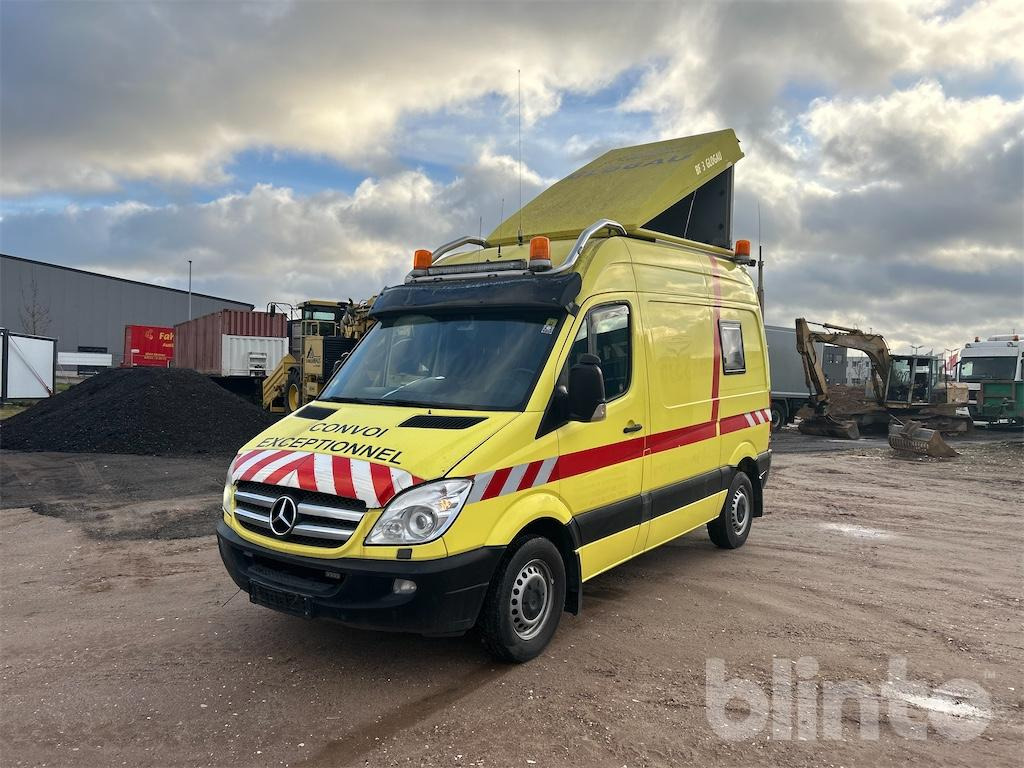 Mercedes-Benz Sprinter (2011) - Dubă, Maşina comunala: Foto 1 Mercedes-Benz Sprinter (2011) - Dubă, Maşina comunala: Foto 1