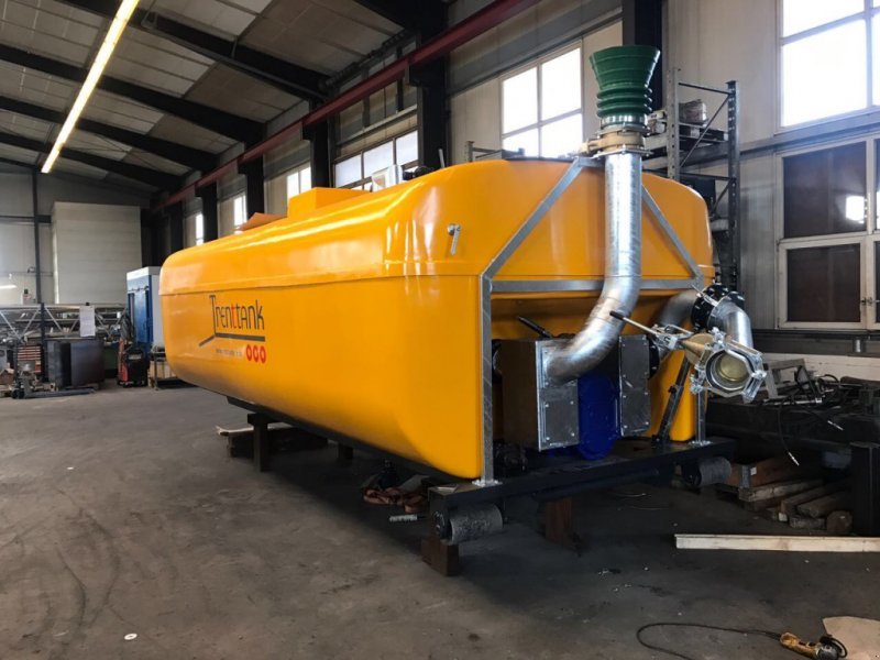 Trenttank GFK - Container abroll: Foto 2 Trenttank GFK - Container abroll: Foto 2