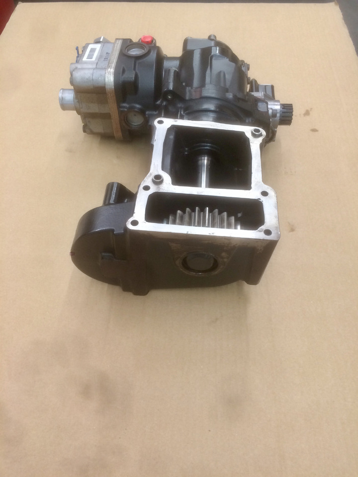 COMPRESSORE ARIA MONOCILINDRICO CON FRIZIONE MAN / KNORR - Compresor de aer: Foto 2 COMPRESSORE ARIA MONOCILINDRICO CON FRIZIONE MAN / KNORR - Compresor de aer: Foto 2