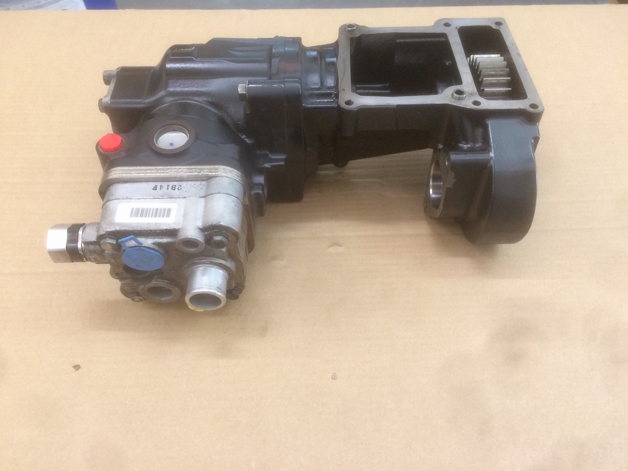 COMPRESSORE ARIA MONOCILINDRICO CON FRIZIONE MAN / KNORR - Compresor de aer: Foto 4 COMPRESSORE ARIA MONOCILINDRICO CON FRIZIONE MAN / KNORR - Compresor de aer: Foto 4