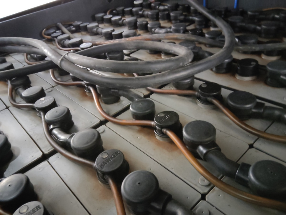 Linde E25HL-01/600 - Electrostivuitor: Foto 4 Linde E25HL-01/600 - Electrostivuitor: Foto 4