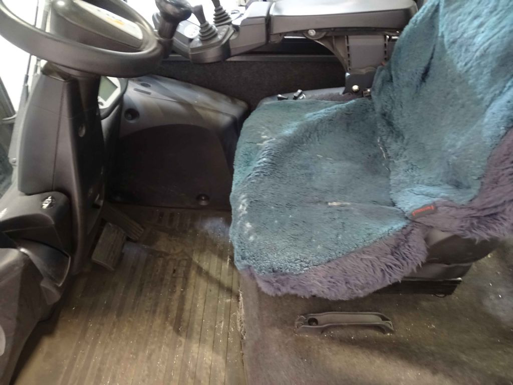 STILL RX70-45T - Motostivuitor: Foto 4 STILL RX70-45T - Motostivuitor: Foto 4